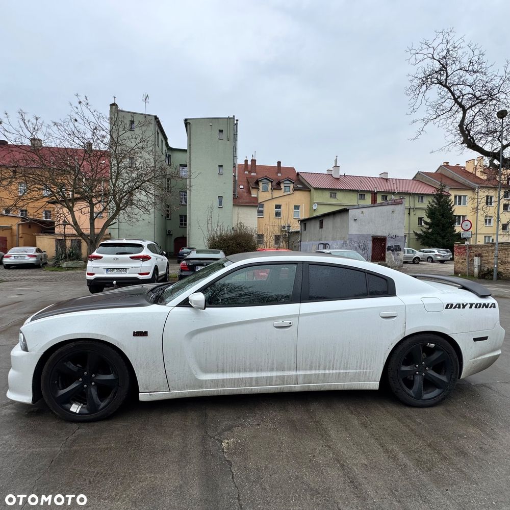 Dodge Charger - 10
