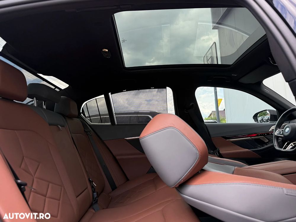 BMW Seria 5 550e xDrive AT PHEV - 19