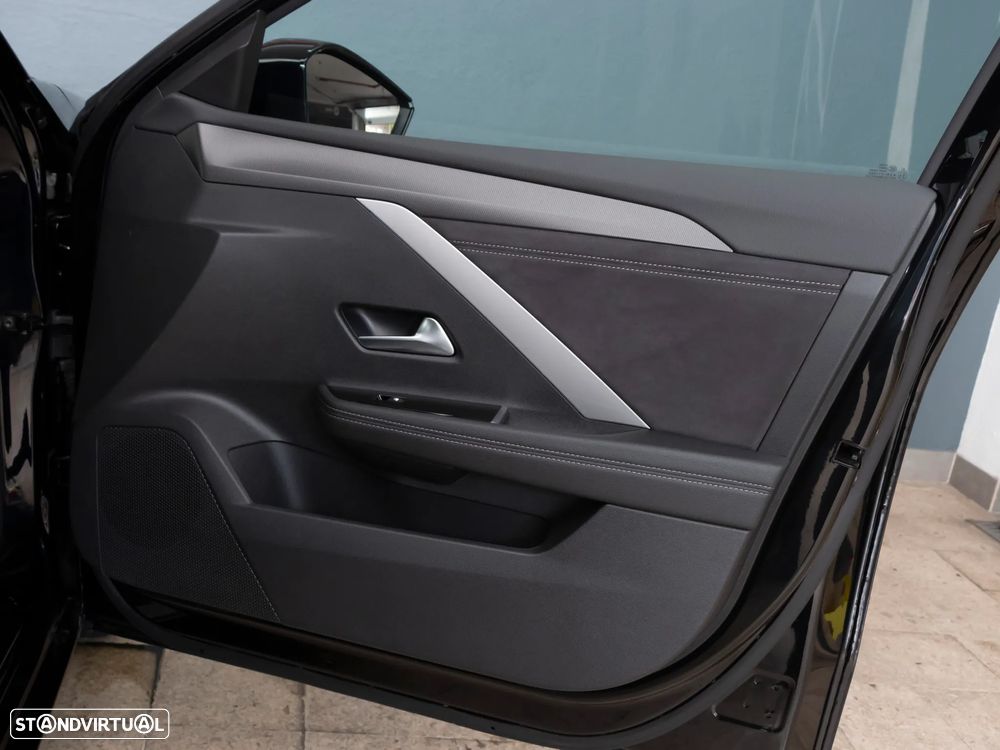 Opel Astra 1.5 D GS Line Aut. - 11