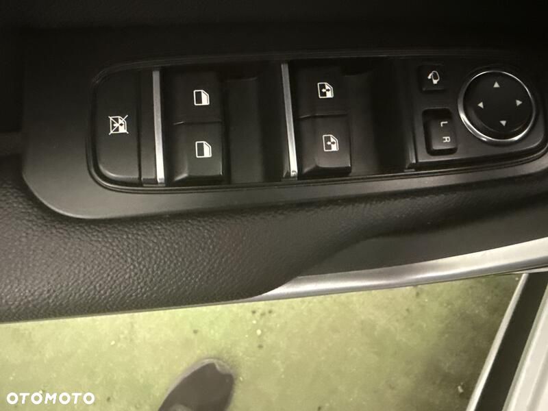 Kia ProCeed 1.5 T-GDI GT Line - 12