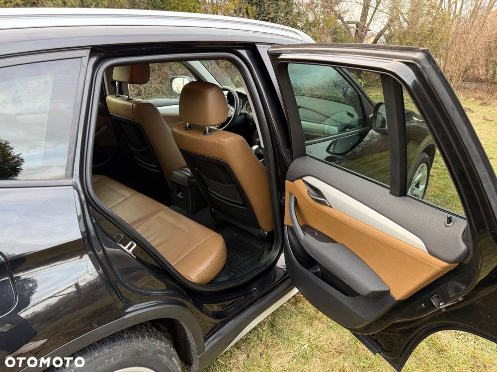 BMW X1 xDrive20d - 12