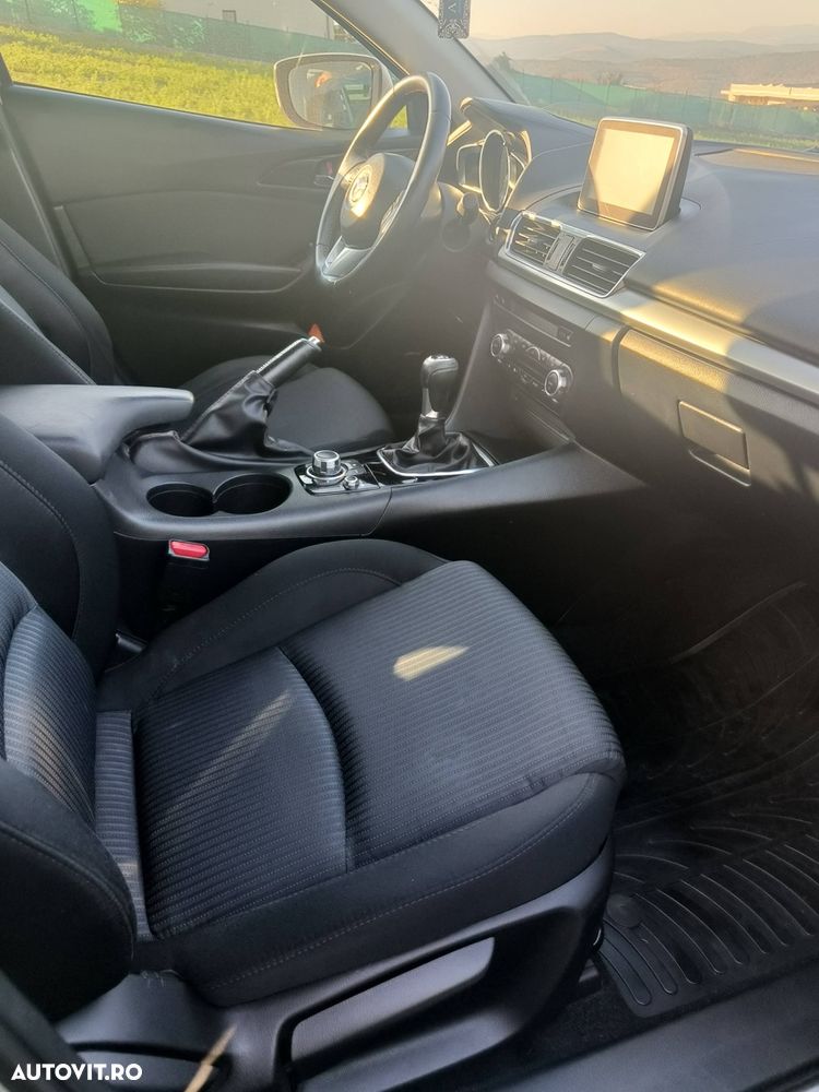 Mazda 3 G120 Revolution - 10
