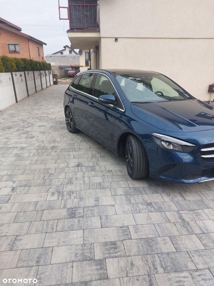 Mercedes-Benz Klasa B 200 Style 7G-DCT - 2