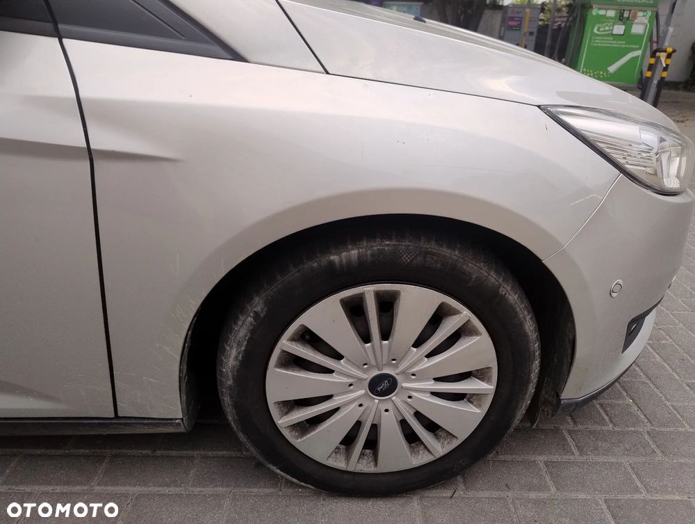 Ford Focus 2.0 TDCi Titanium ASS - 7