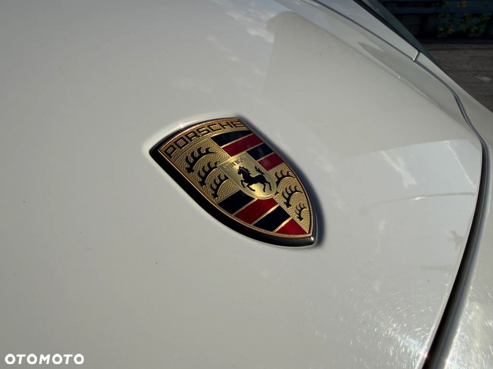 Porsche Panamera 4 PDK Platinum Edition - 4