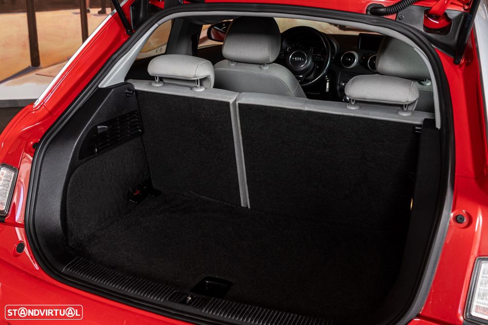 Audi A1 1.2 TFSI Attraction - 11