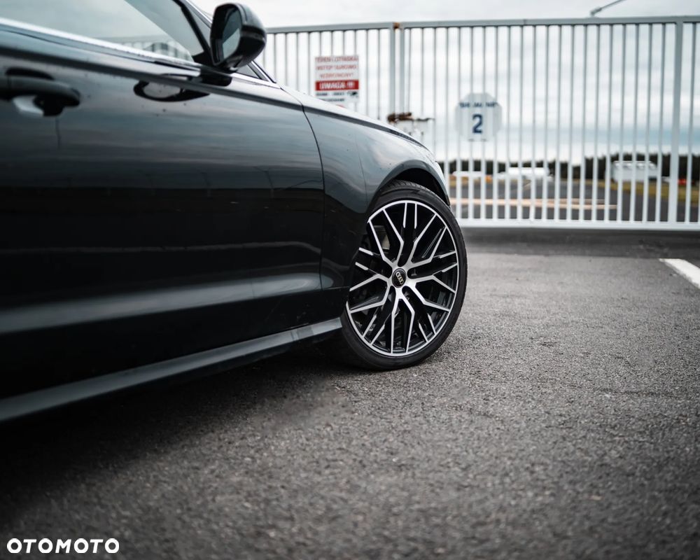 Audi A6 Avant - 11