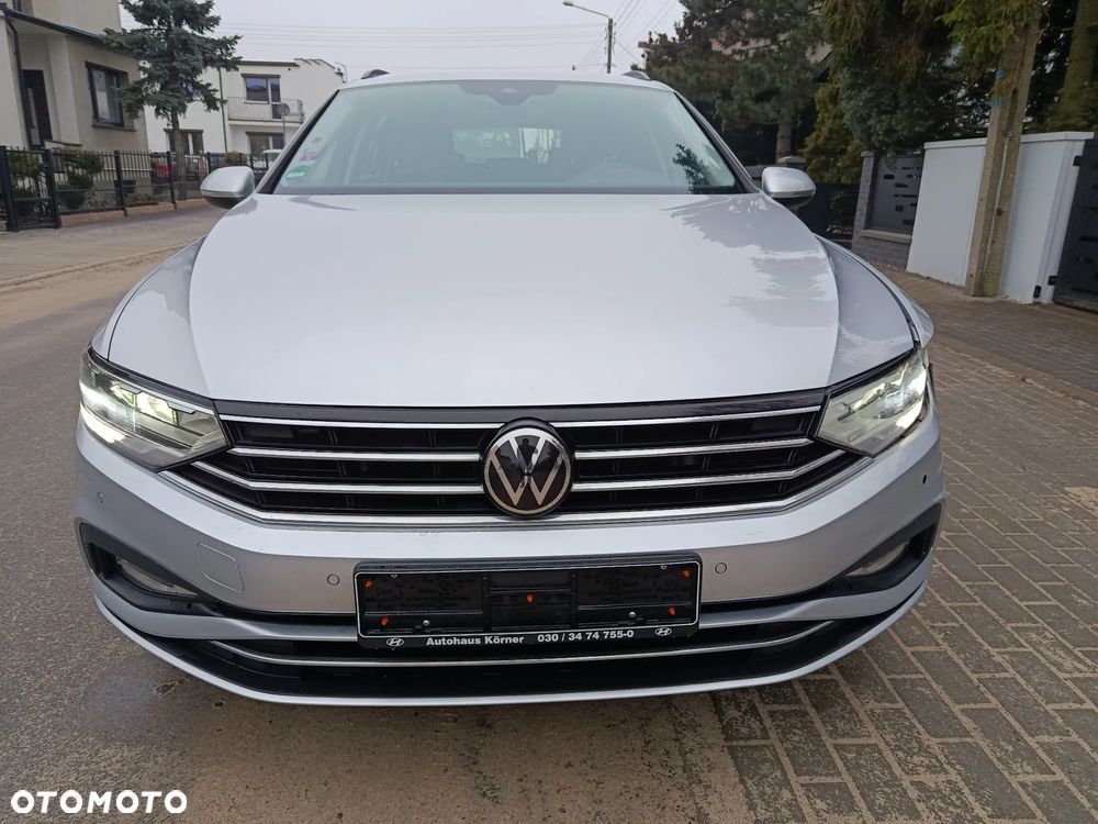 Volkswagen Passat 2.0 TDI SCR DSG - 28