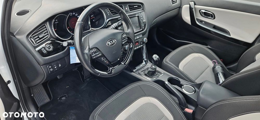Kia Ceed 1.6 GDI Platinum Edition - 12