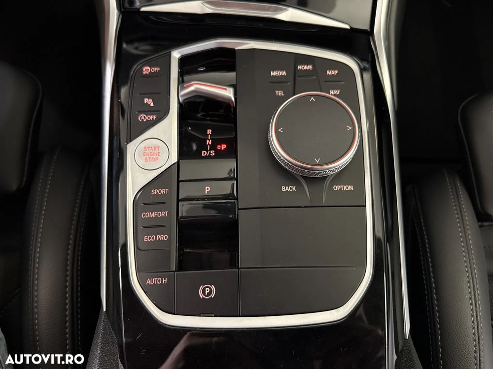 BMW Seria 3 320i xDrive Aut. - 16