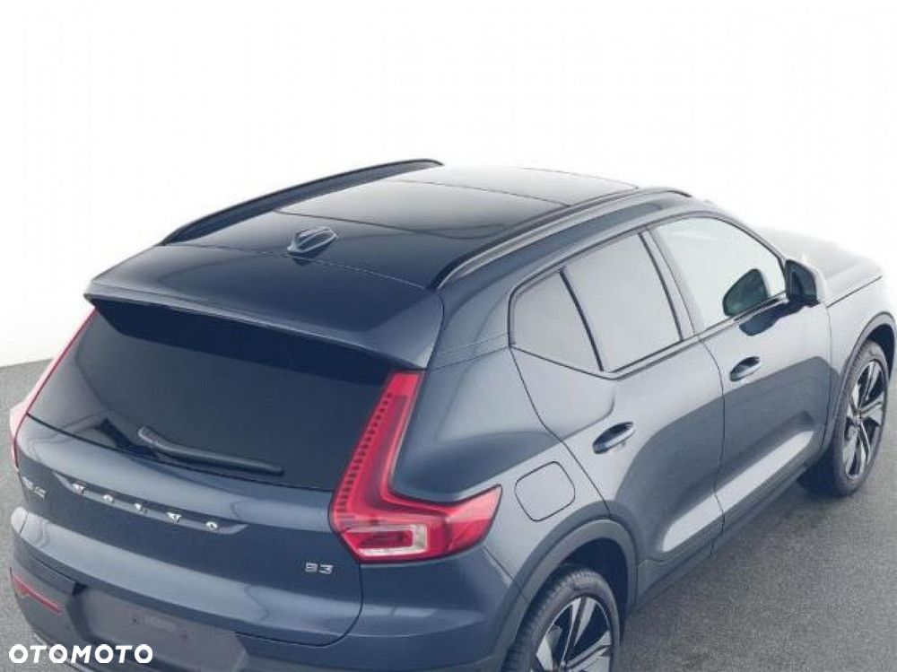 Volvo XC 40 - 3