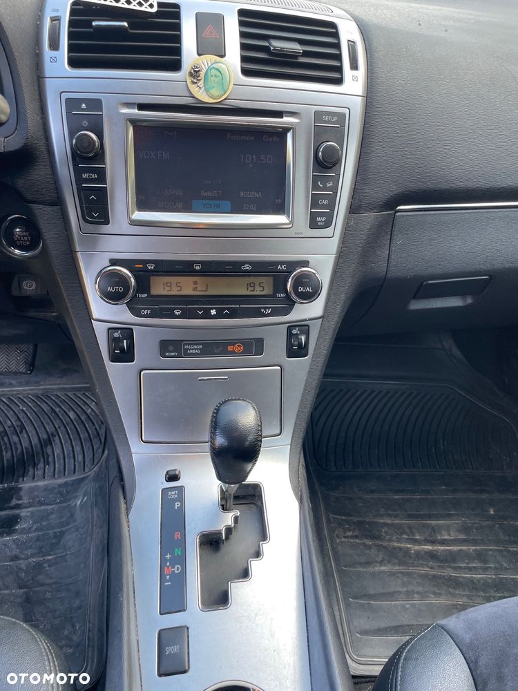 Toyota Avensis - 20