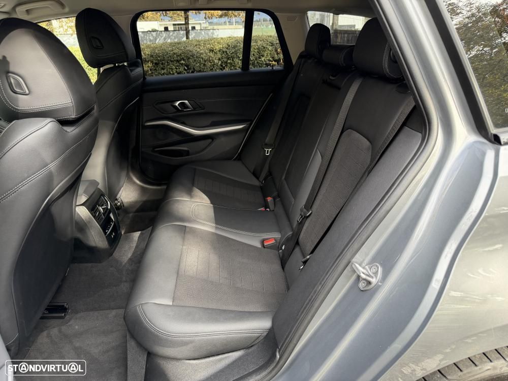 BMW 320 e Touring Aut. Luxury Line - 23