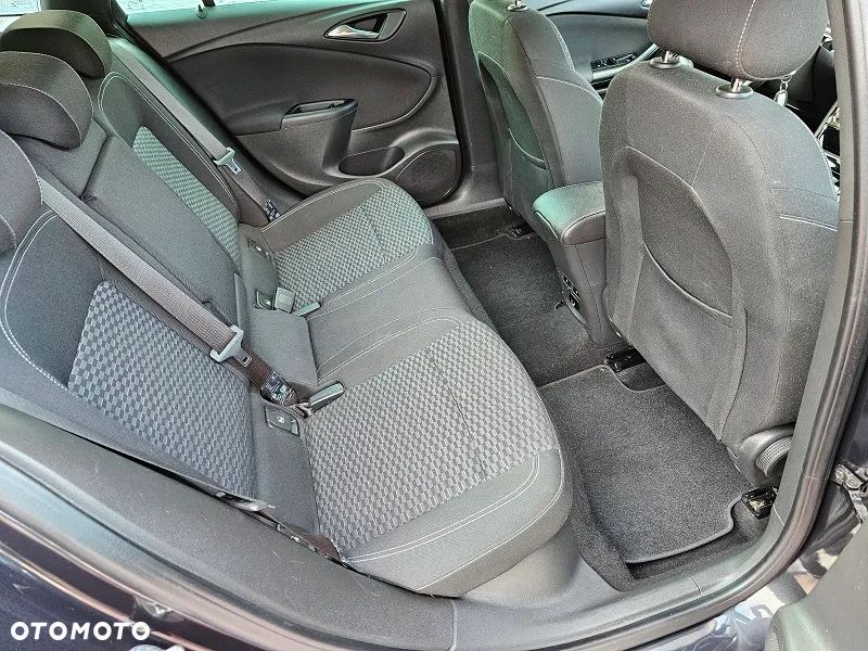 Opel Astra 1.4 Turbo Dynamic - 17