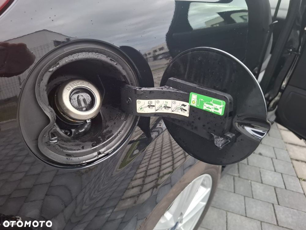 Ford Focus 1.5 TDCi SYNC Edition PowerShift - 27