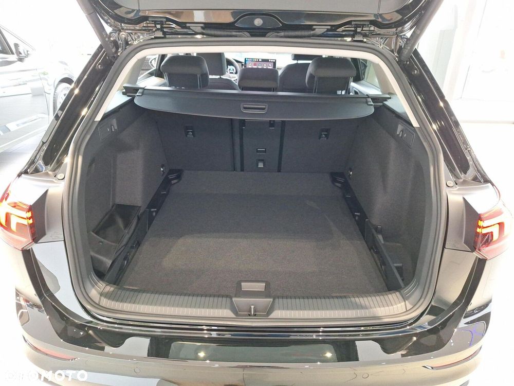 Volkswagen Golf - 27