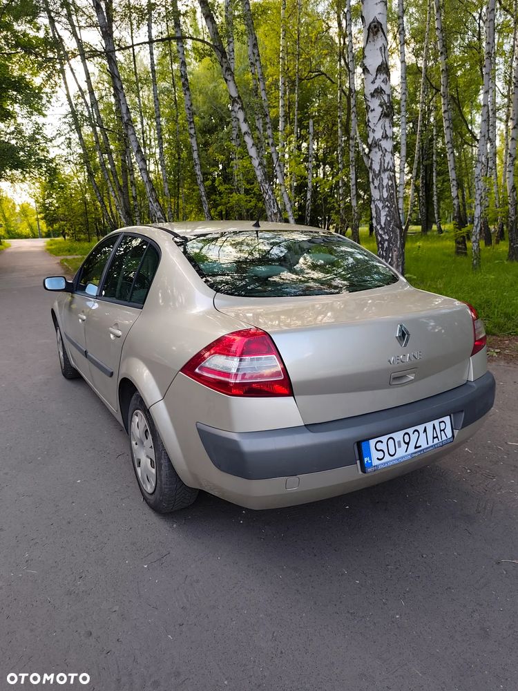 Renault Megane 1.5 dCi Confort Dynamique - 3
