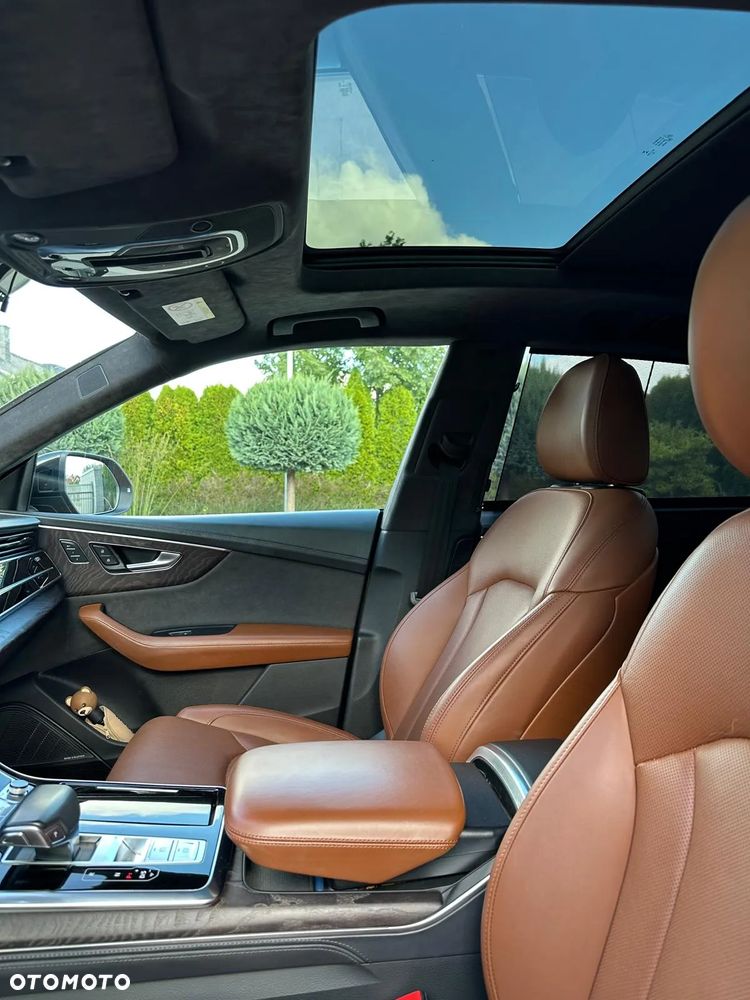 Audi Q8 - 11