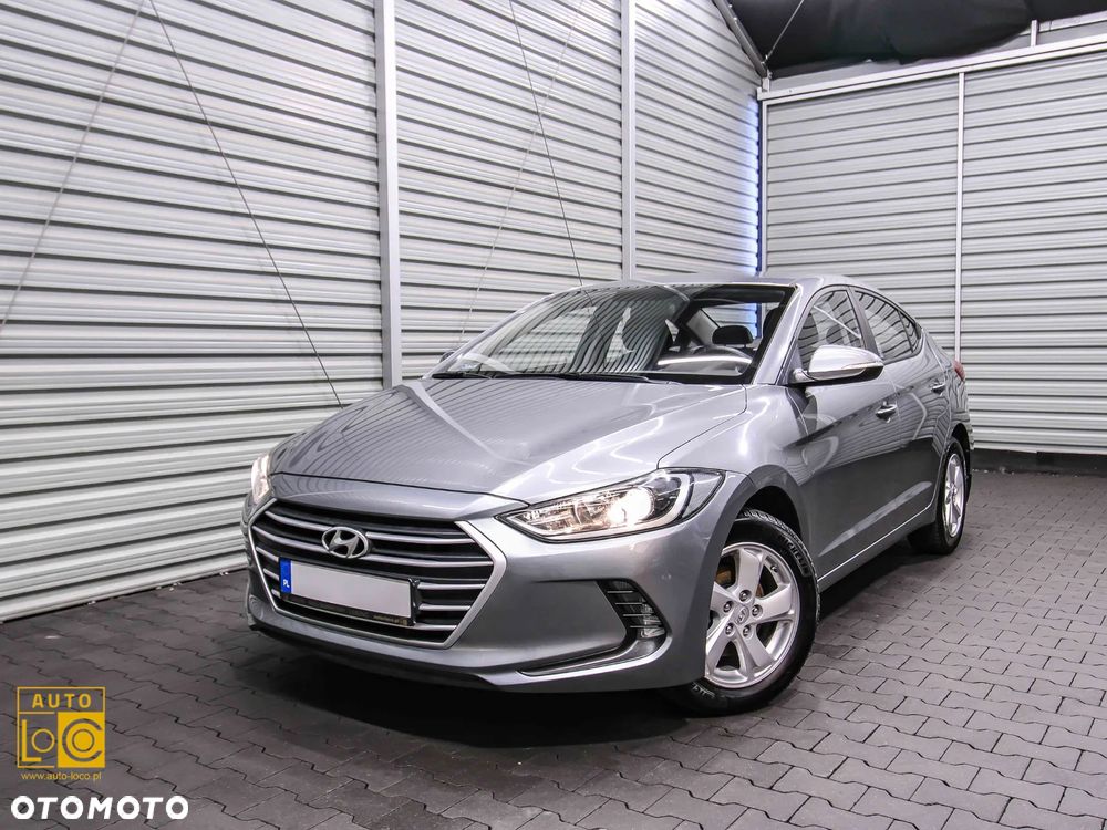 Hyundai Elantra 1.6 Comfort - 3