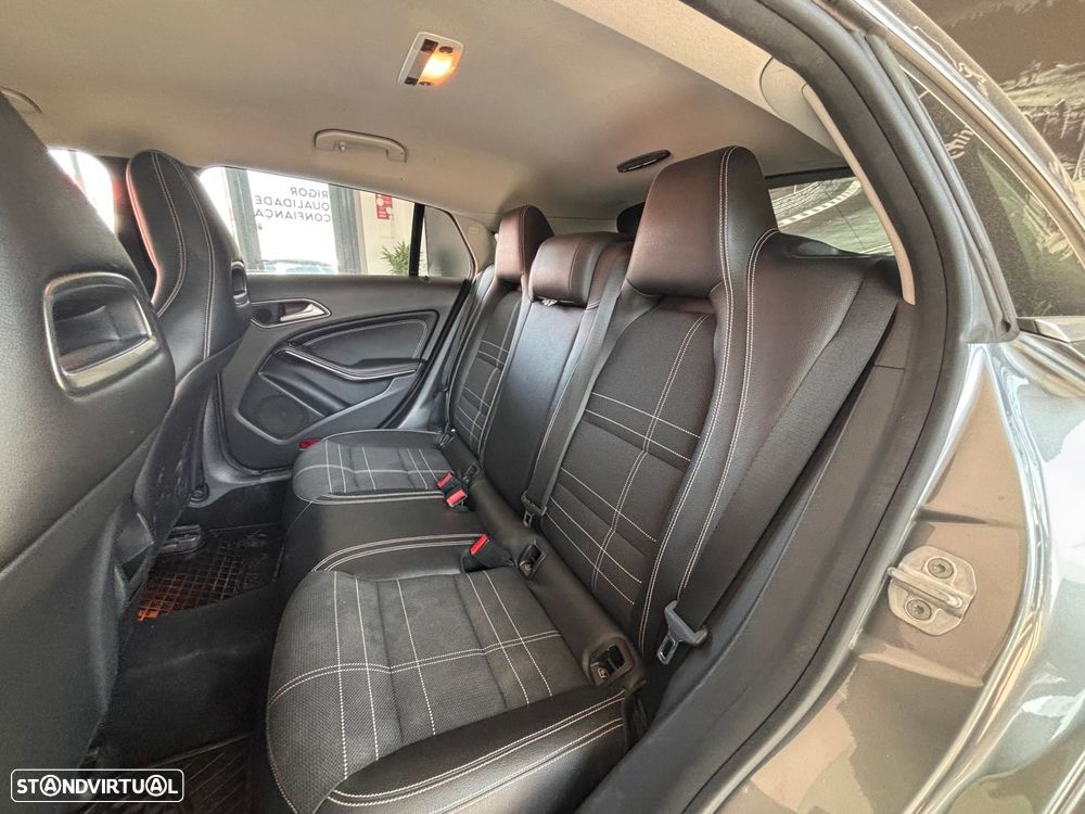 Mercedes-Benz CLA 200 - 14
