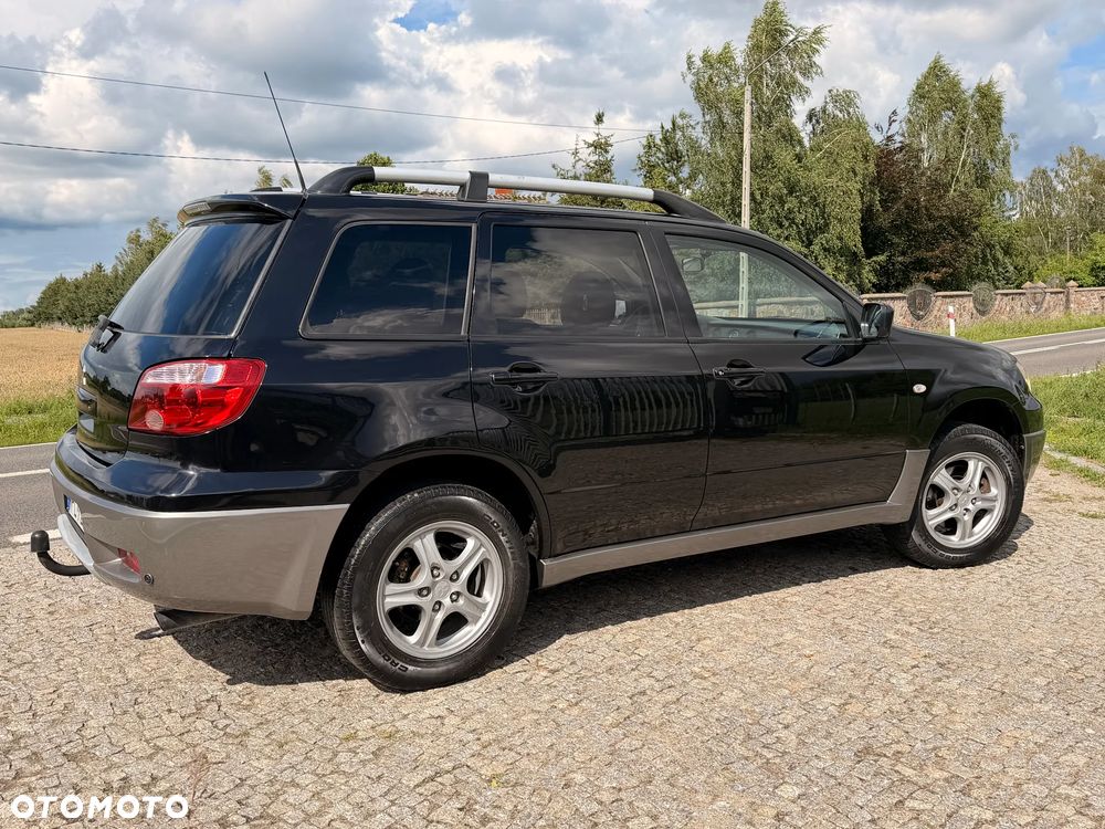 Mitsubishi Outlander - 6