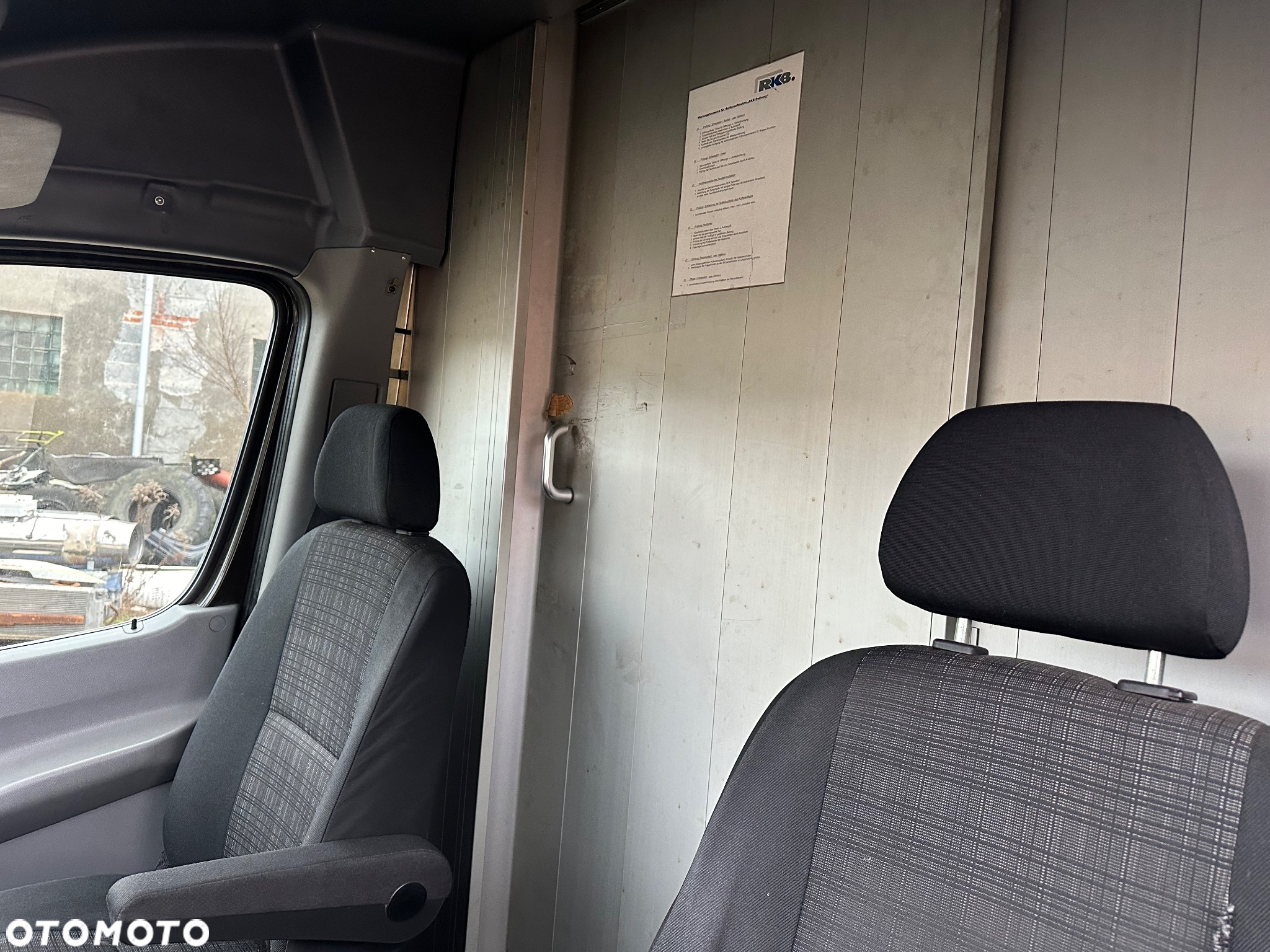 Mercedes-Benz SPRINTER - 25