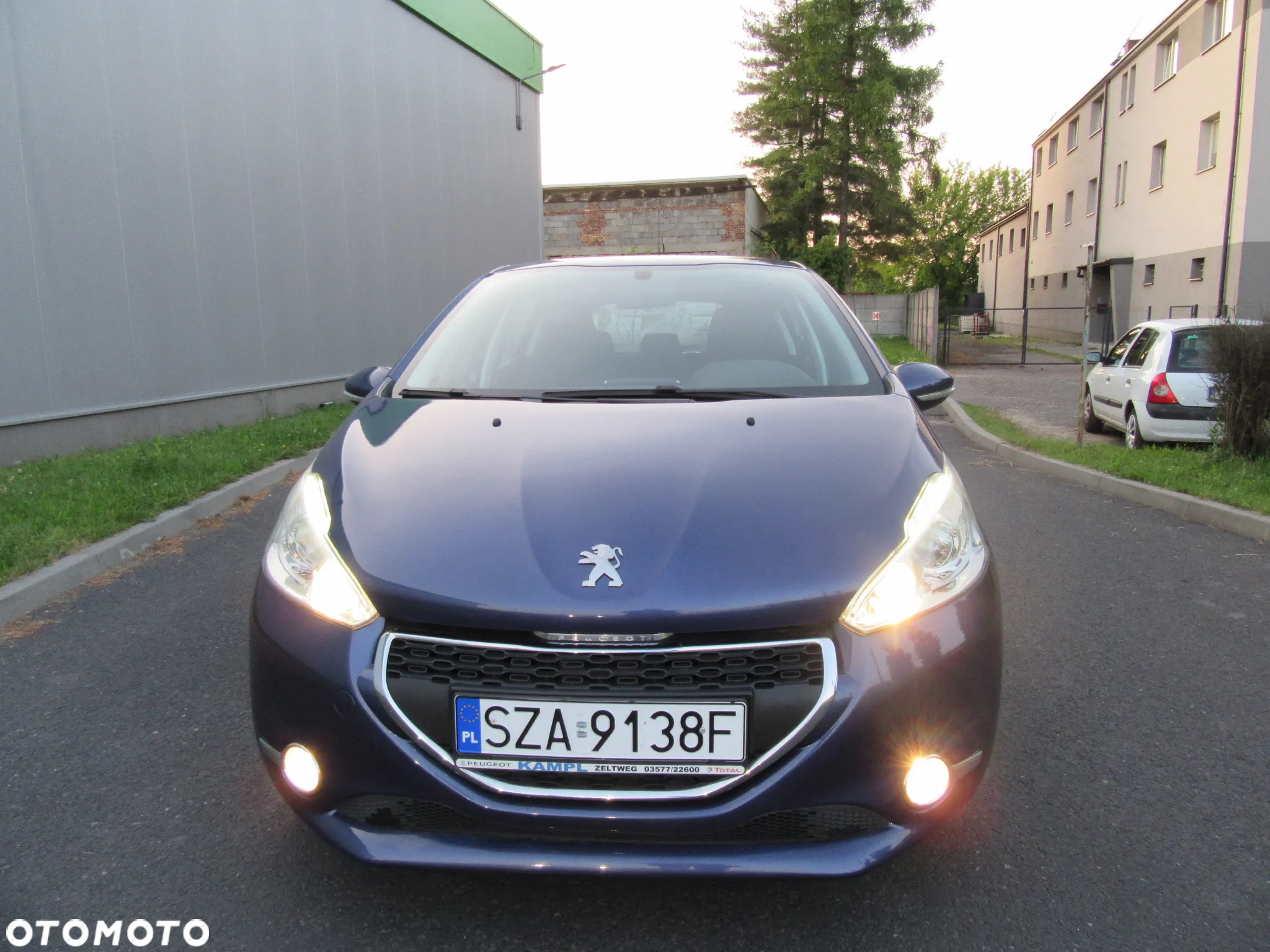 Peugeot 208 1.2 PureTech Allure - 5