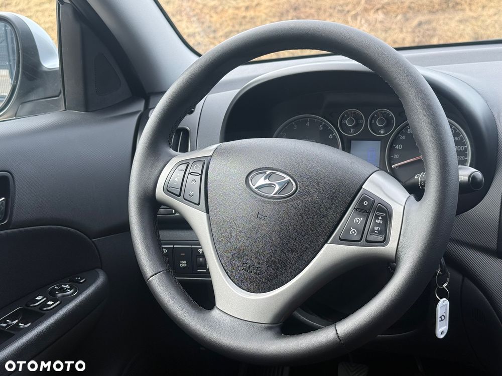 Hyundai i30 1.6 blue Comfort - 30