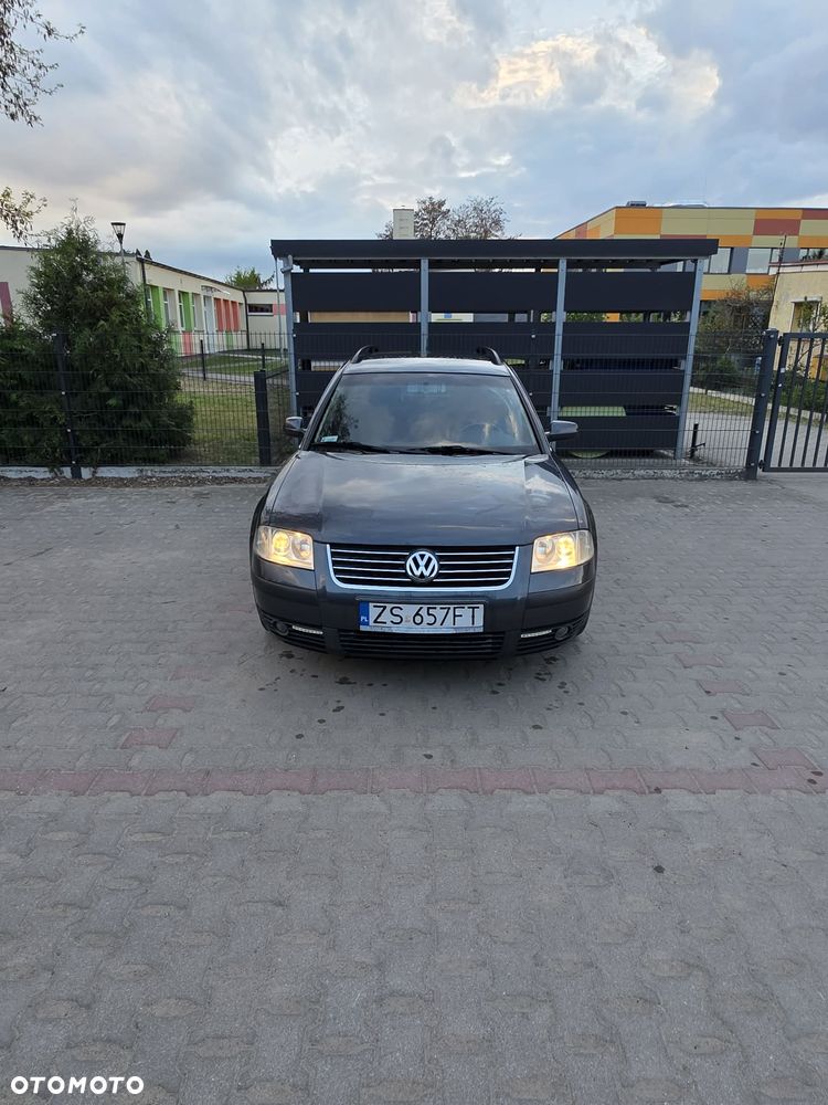 Volkswagen Passat 1.6 Comfortline - 3