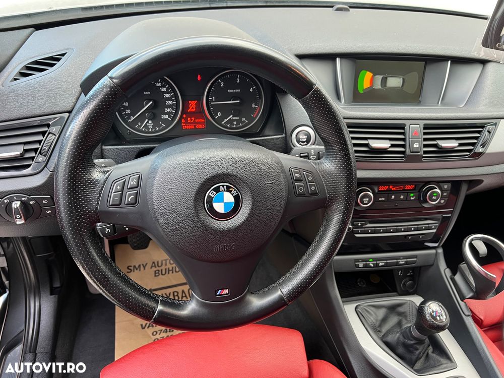 BMW X1 sDrive18d Sport Line - 12