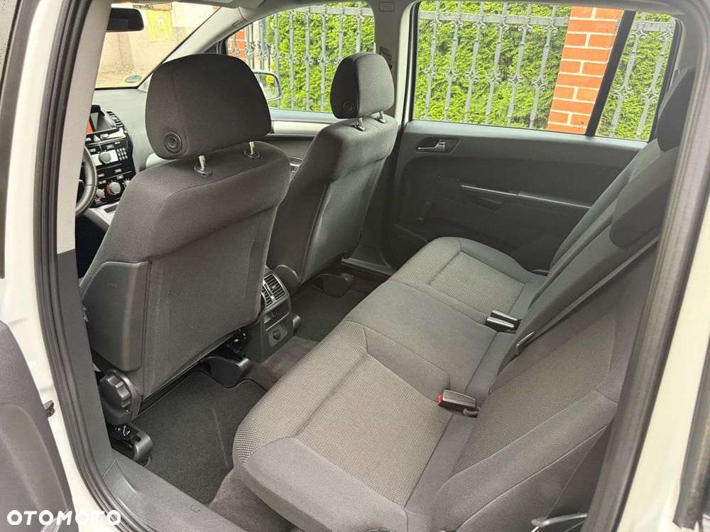 Opel Zafira 1.8 Family - 40
