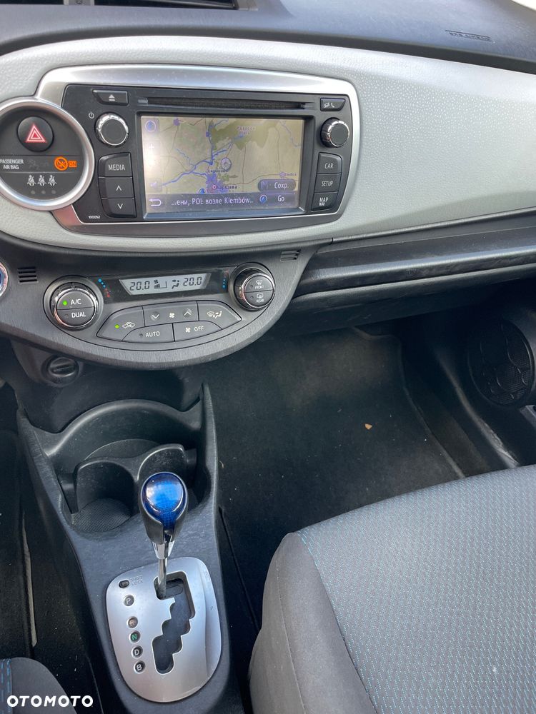 Toyota Yaris - 15