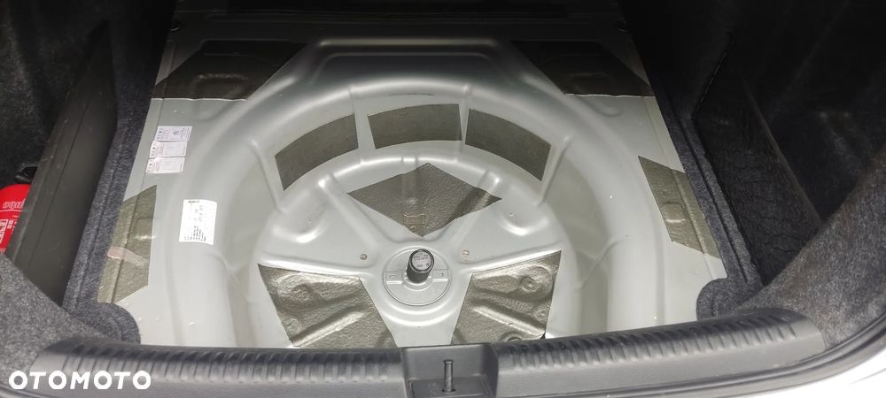 Volkswagen Jetta 2.0 TDI DPF Comfortline - 26