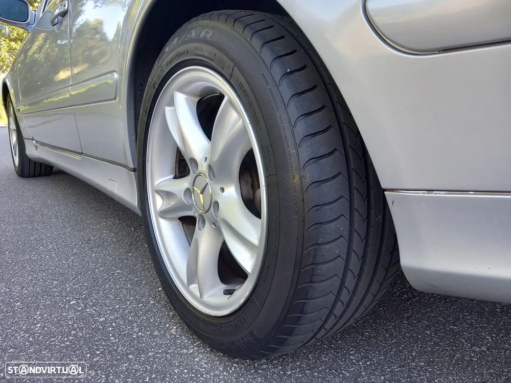 Mercedes-Benz CLK 200 - 28