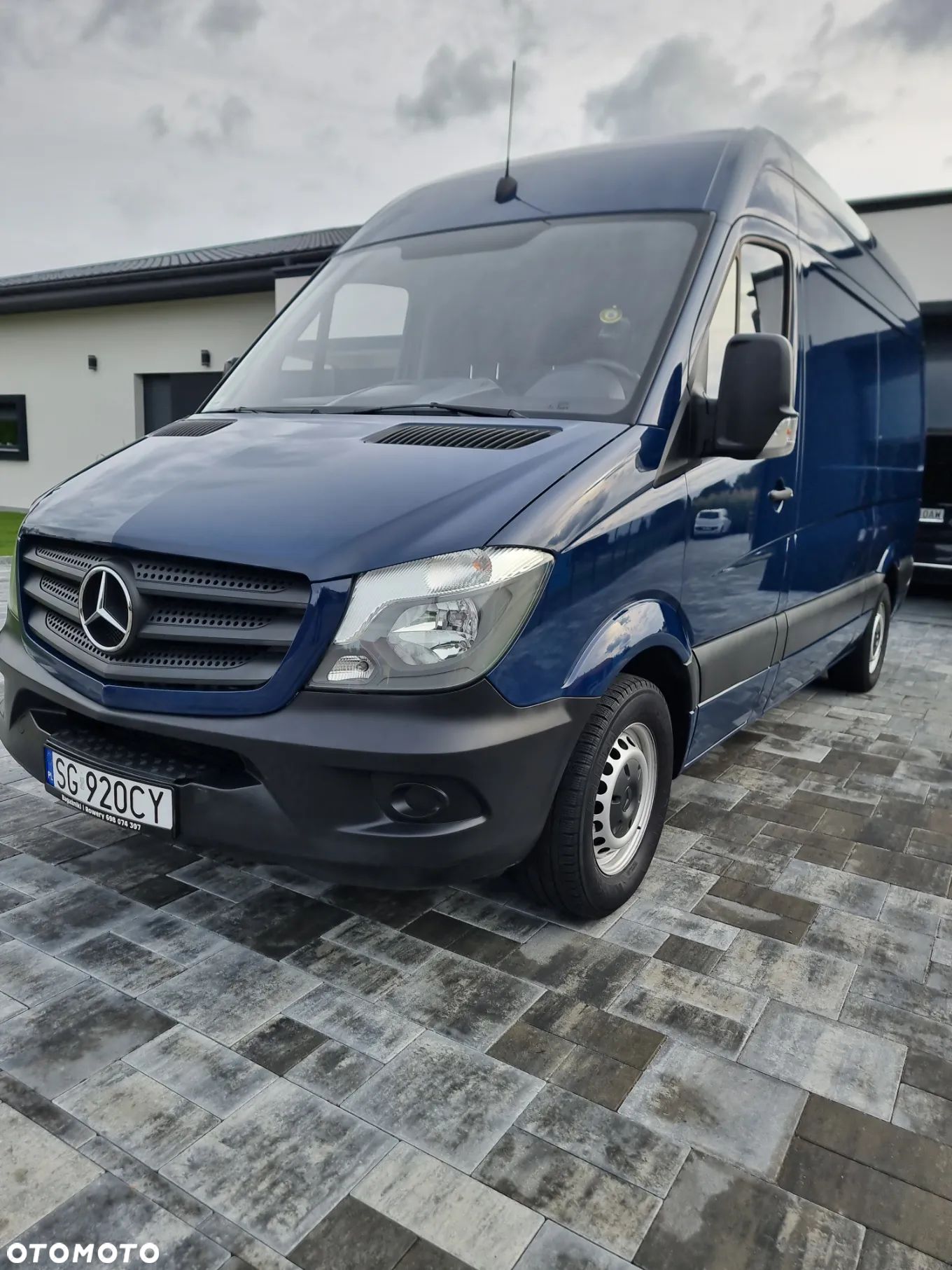 Mercedes-Benz Sprinter - 1