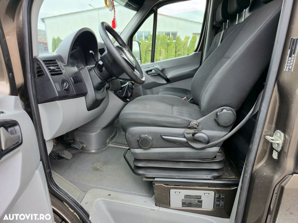 Mercedes-Benz Sprinter - 11