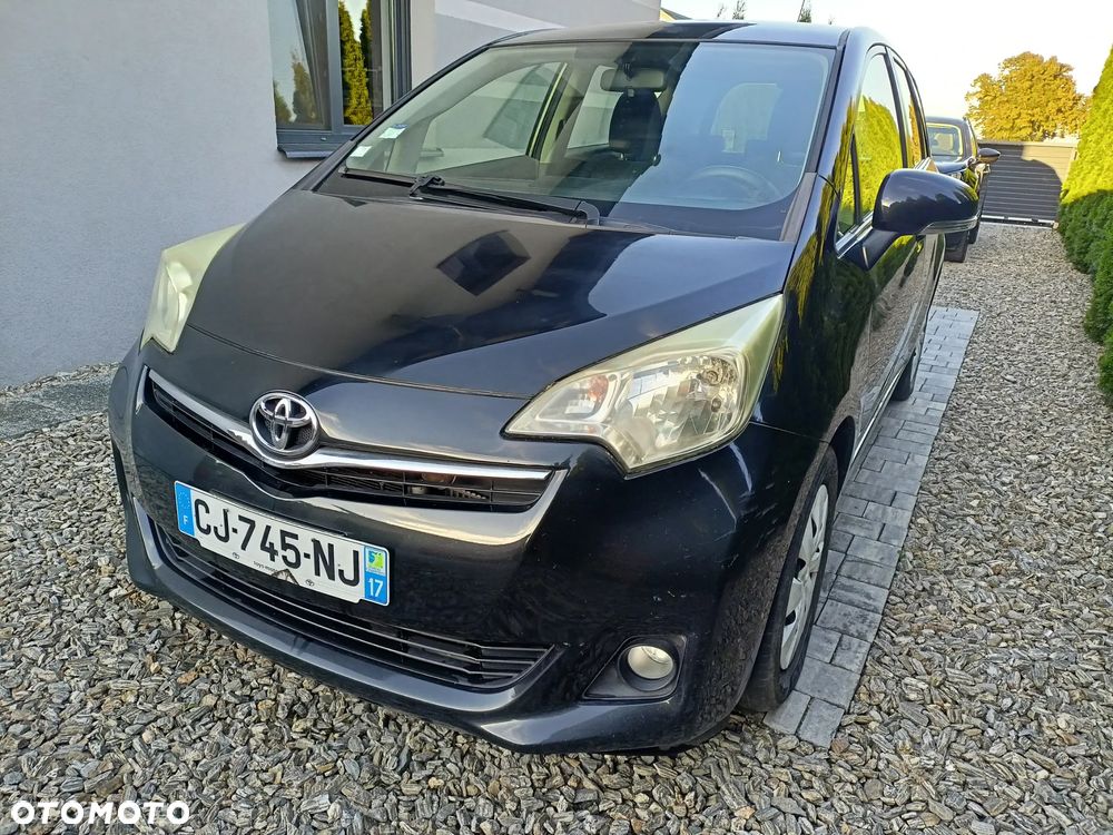 Toyota Verso S - 2
