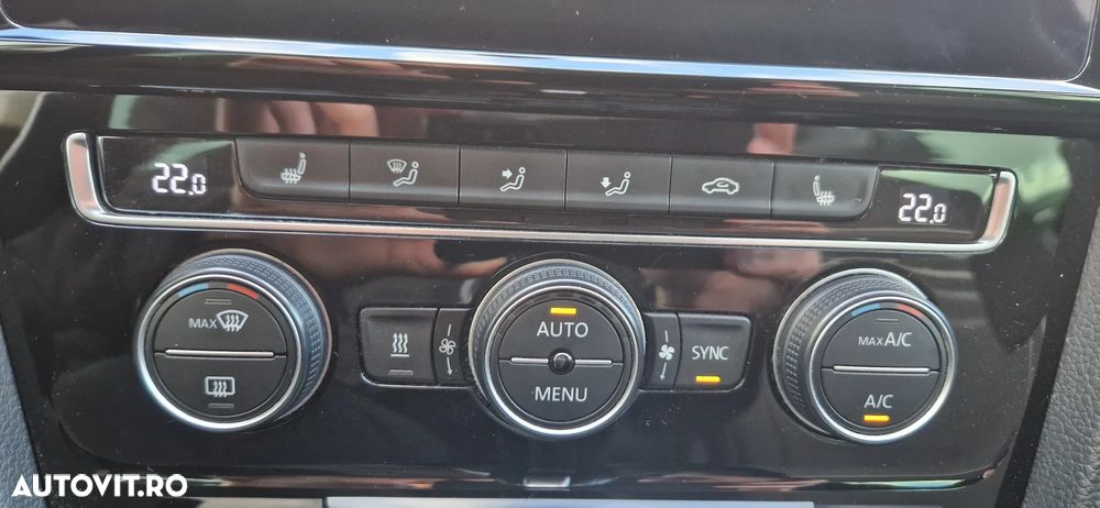 Volkswagen Golf 2.0 TDI BlueMotion Technology DSG Cup - 25