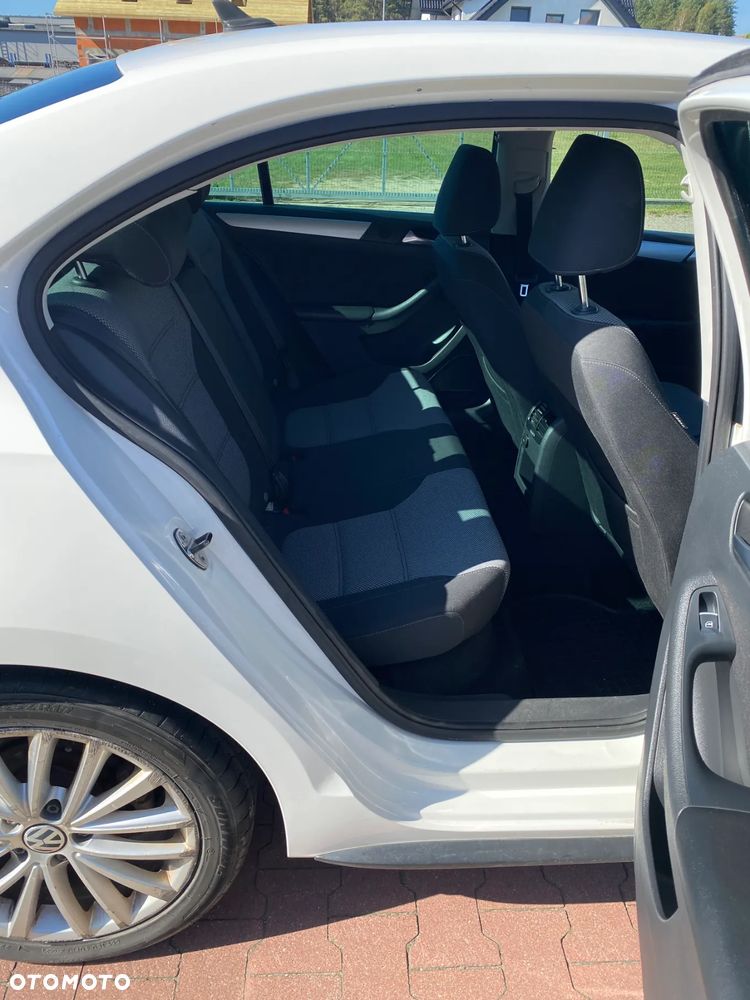 Volkswagen Jetta 1.4 TSI BMT Highline DSG - 19