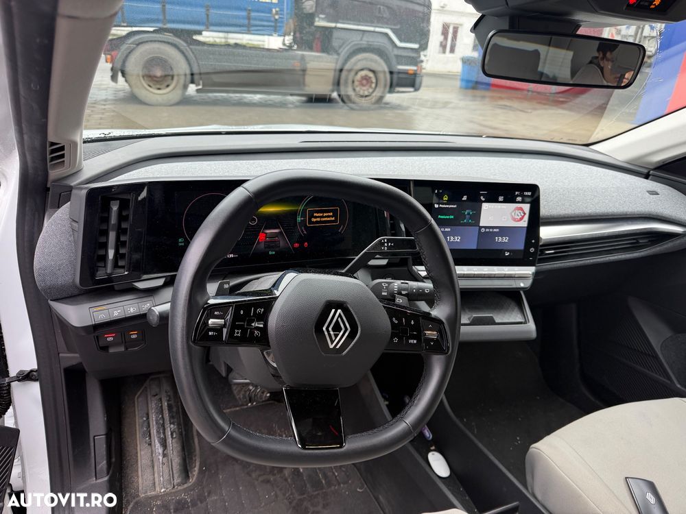 Renault Megane E-TECH EV40 standard charge equilibre - 5