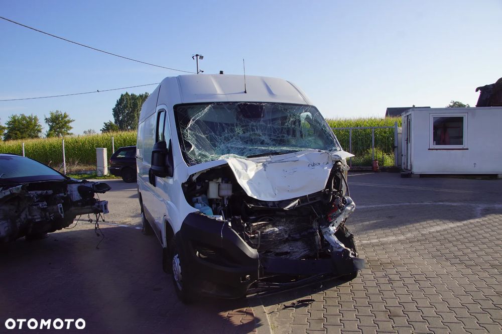Auto na części - Citroen Jumper III Lift L2H2 2.2 BlueHDI DW12RUD MLGU6 249 Bianco Banchisa SB 2020R Silnik Skrzynia Drzwi Szyba Lusterko Błotnik Deska Kokpit Sterownik Moduł Licznik Fotel Kierownica - 8