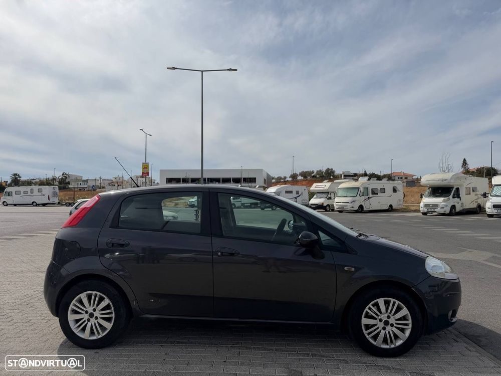 Fiat Grande Punto - 2