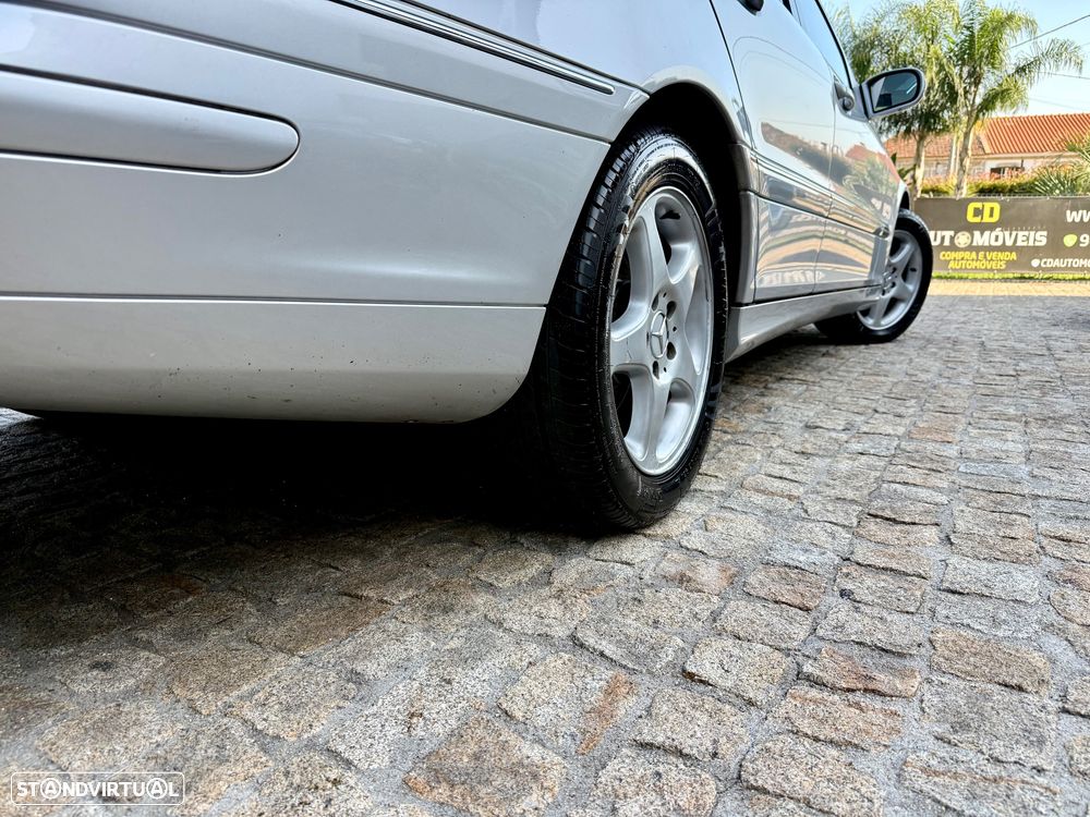 Mercedes-Benz C 220 T CDI Avantgarde - 20