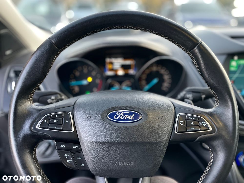 Ford Kuga 2.0 TDCi 4x4 Vignale - 31