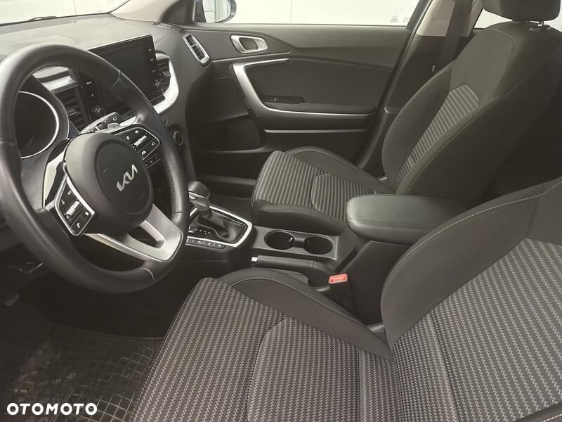 Kia Ceed 1.5 T-GDI M DCT - 12