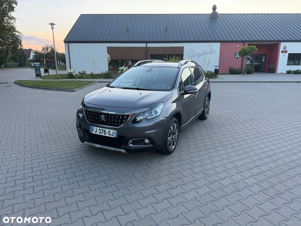 Peugeot 2008 1.2 PureTech Allure S&S EAT8 - 1