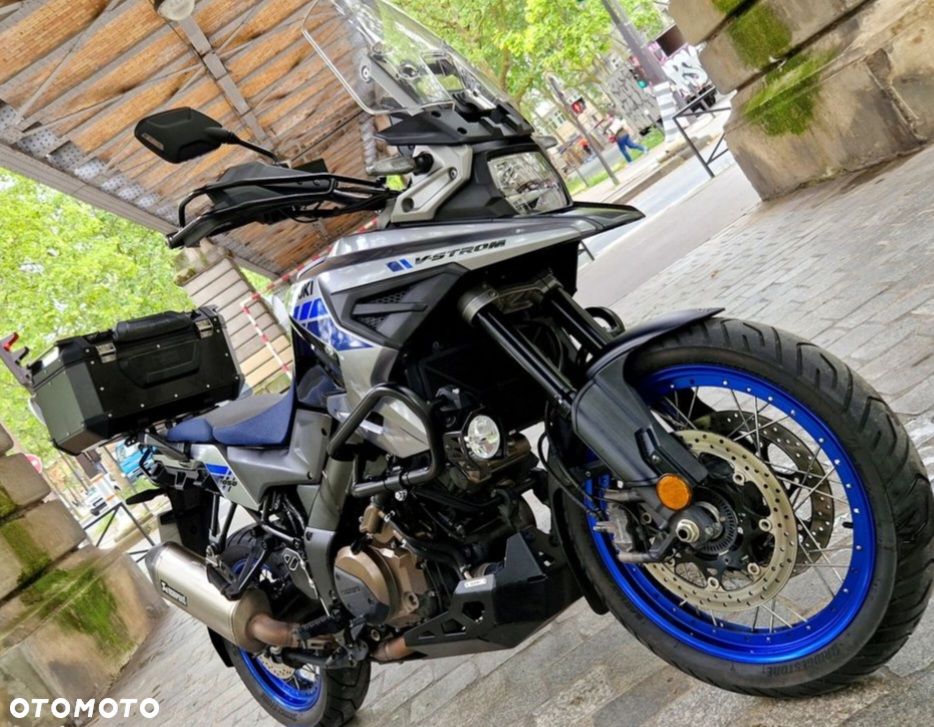 Suzuki DL - 2
