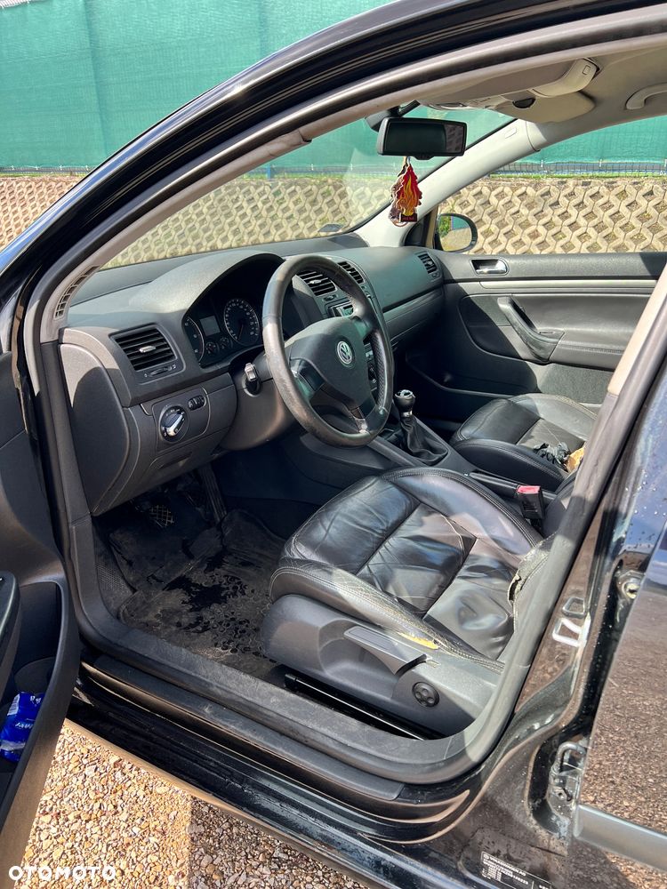 Volkswagen Golf V 1.9 TDI Comfortline - 8