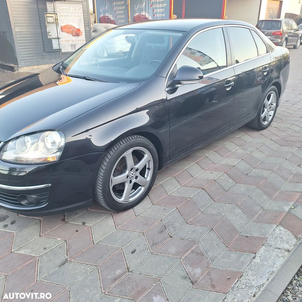 Volkswagen Jetta - 3