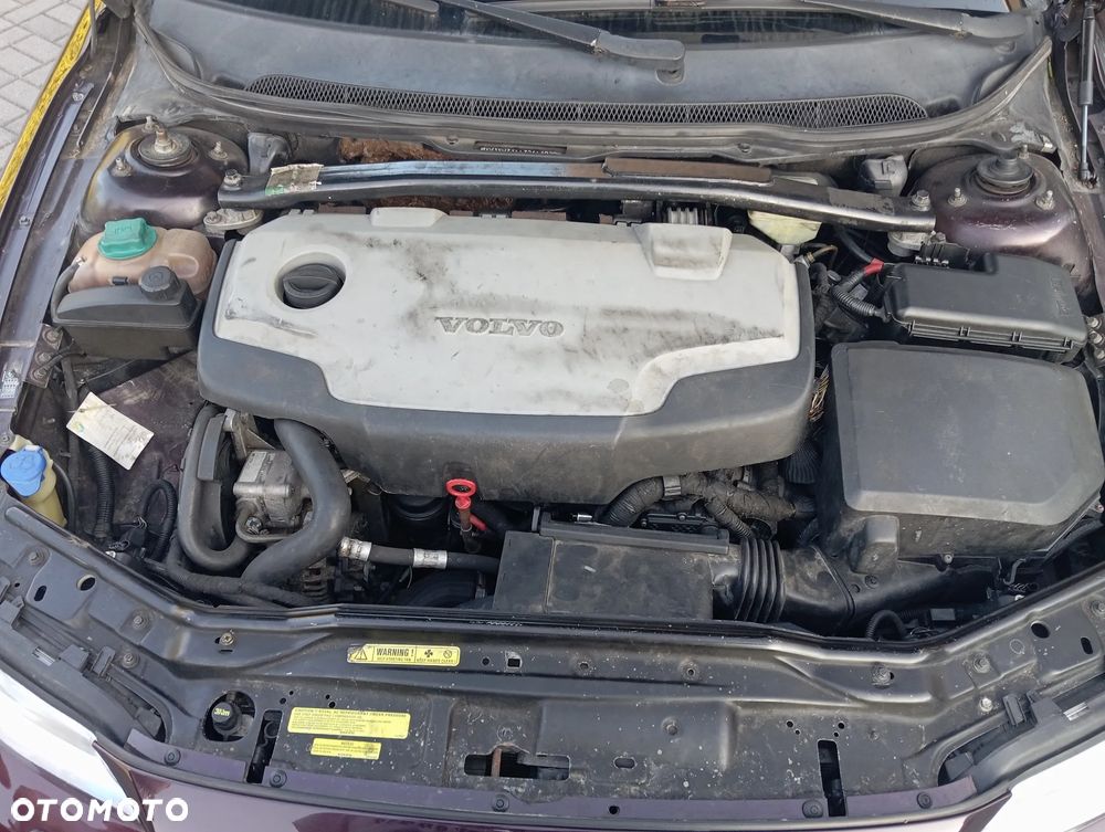 Volvo V70 D5 AWD Momentum - 10